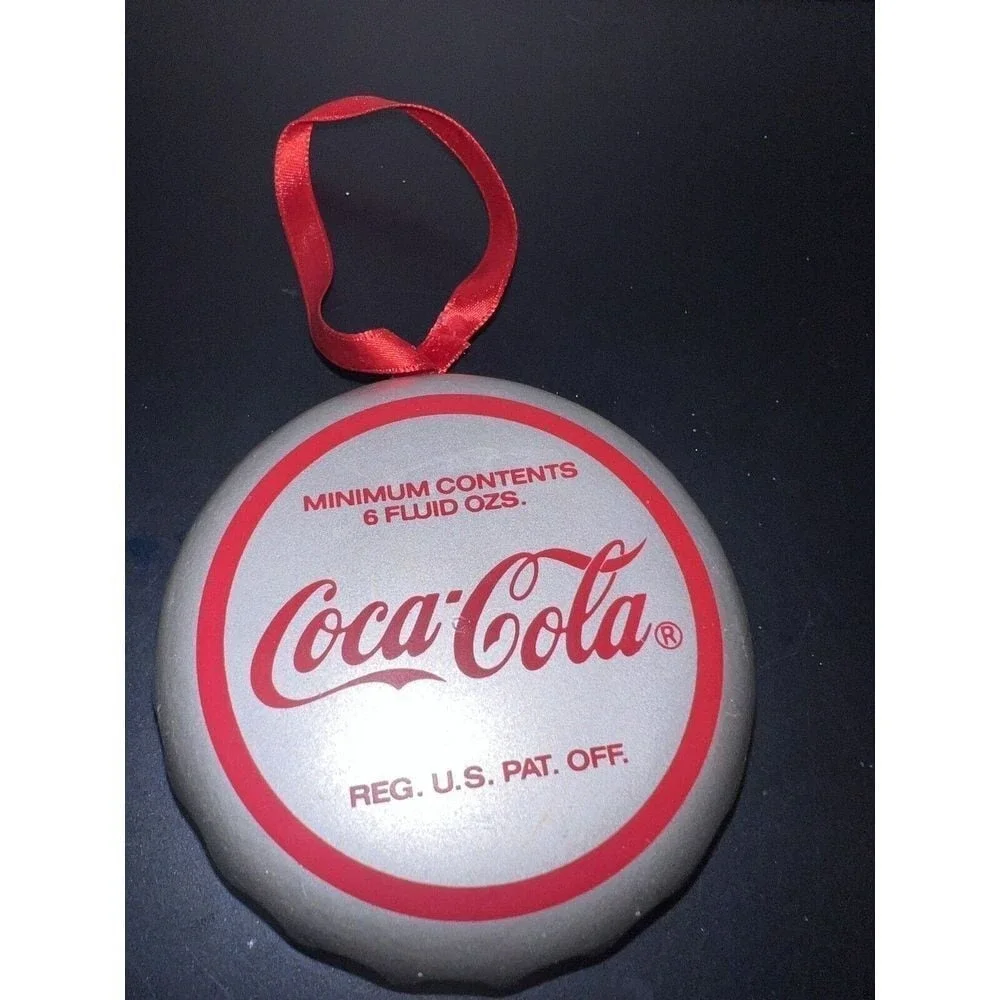 Coca‎ Cola Bottle Cap Christmas Tree 1991 Ornament Santa Claus Coke Vintage